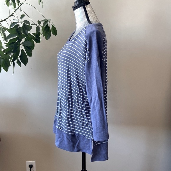 ⭐️2 FOR $20⭐️ Cupio Blue striped long sleeve top - Picture 3 of 5